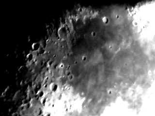 moon18ps.jpg (24888 bytes)